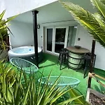 Appart-One Terrasse Jacuzzi Parking